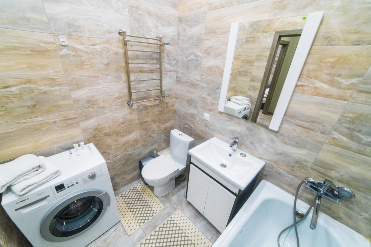 Manica Gagarin Park Apartment อัลมาตี ภายนอก รูปภาพ